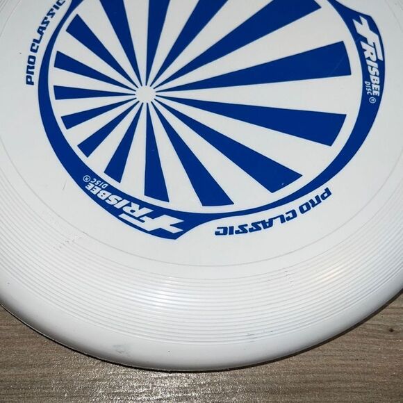 Frisbee Disc Pro Classic Disc Golf 4.5  Oz - Picture 2 of 7